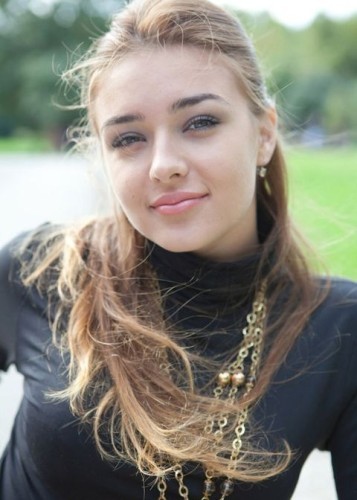 Алена, Г. Видное